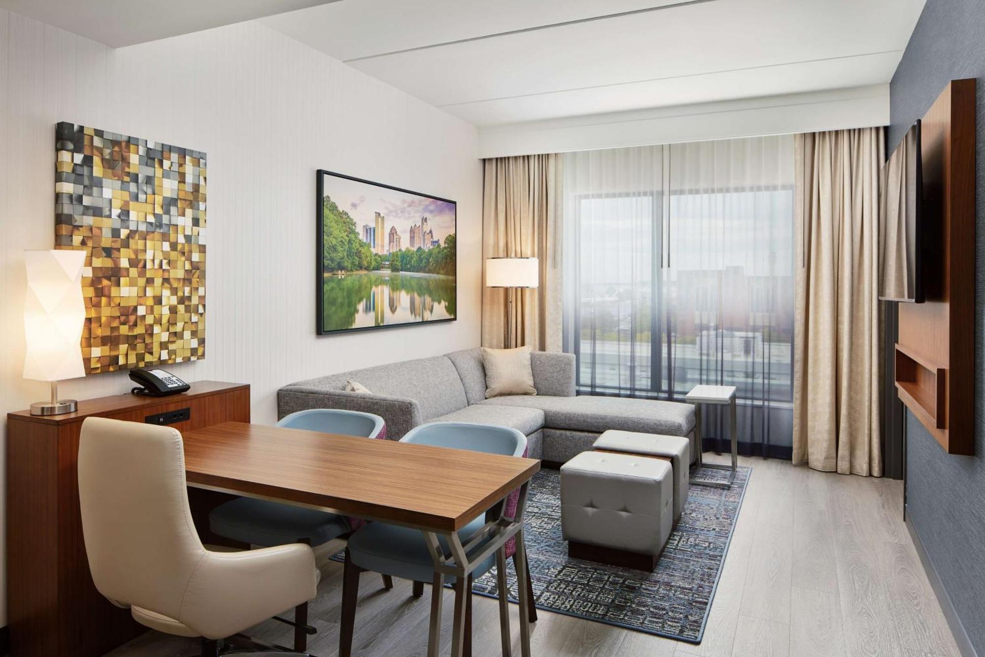 Embassy Suites By Hilton Atlanta Airport North Hapeville Екстериор снимка