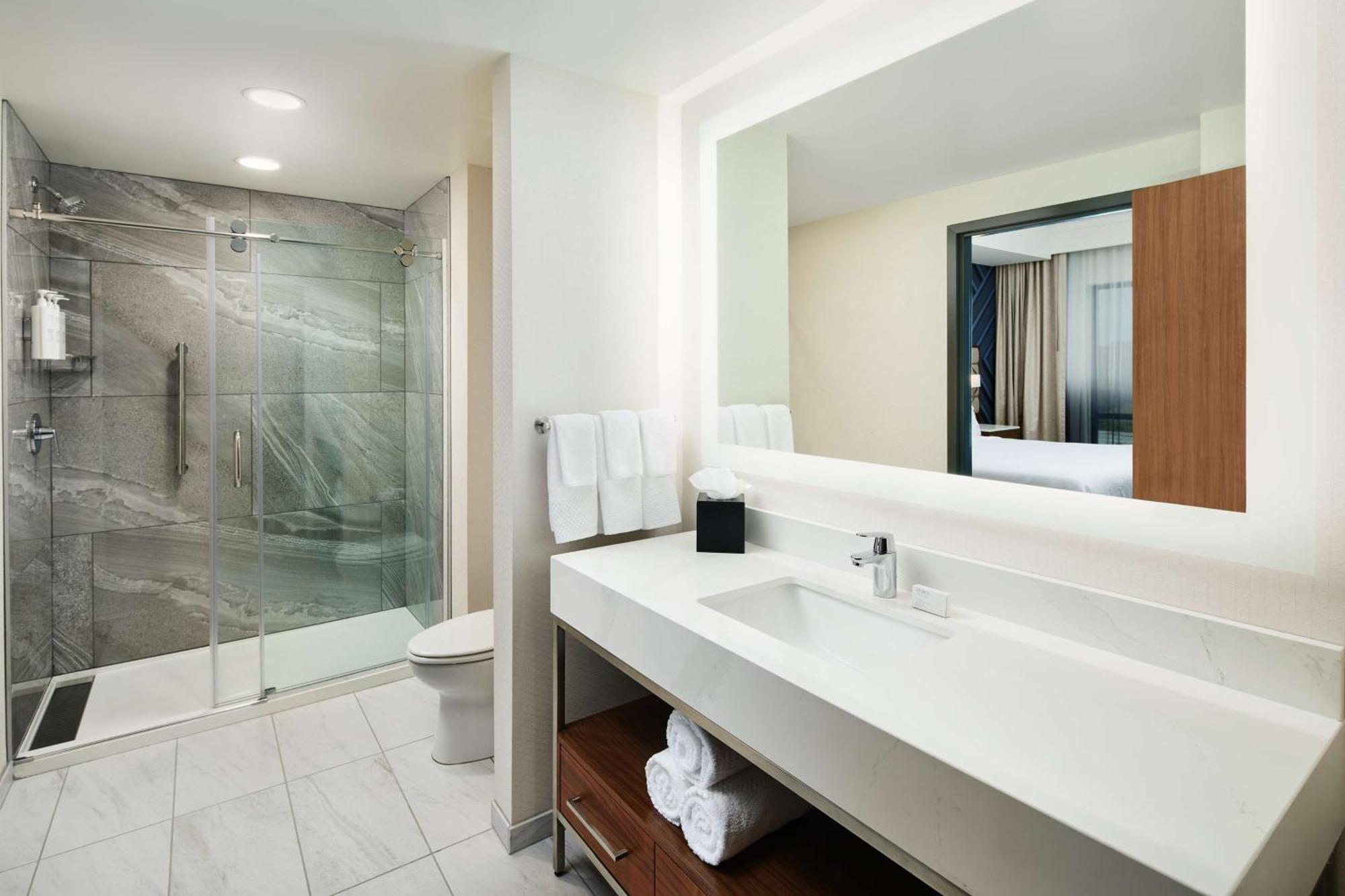 Embassy Suites By Hilton Atlanta Airport North Hapeville Екстериор снимка